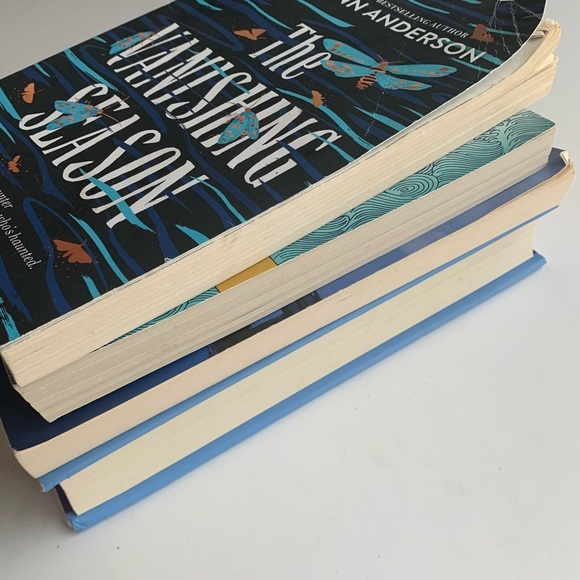 Four YA Novels - Picture 11 of 12